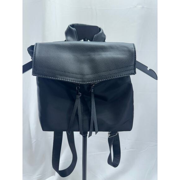 Botkier Black New York Trigger Mini Nylon Back Pack - Picture 1 of 6